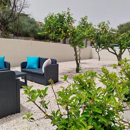 Bed and Breakfast Mivida "Le Stanze Di Ada" à San Teodoro  Extérieur photo